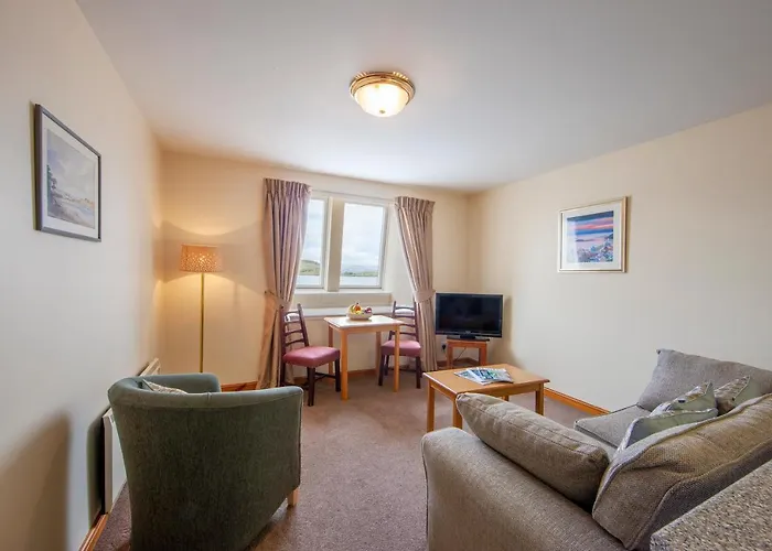 Esplanade Court Holiday Apartments