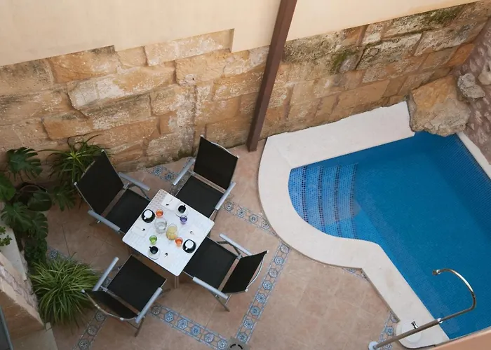 Casa Aina, 15