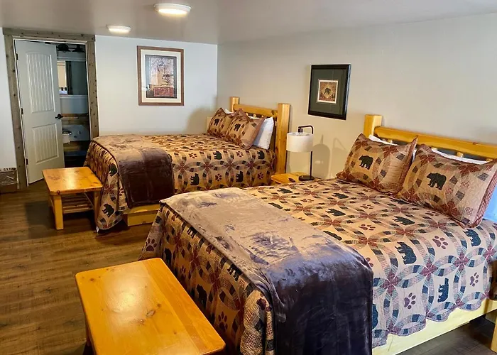 Island Park Lodge