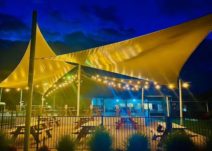 Lake Mulwala Hotel