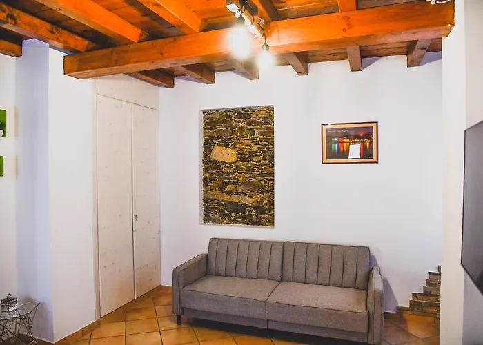 Vittoria Holiday House Stresa