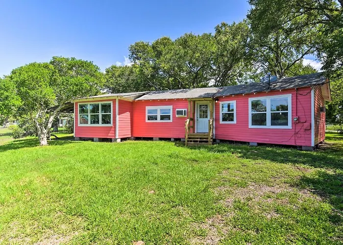 Furnished Deck & Dock: Renovated Sargent Cabin!