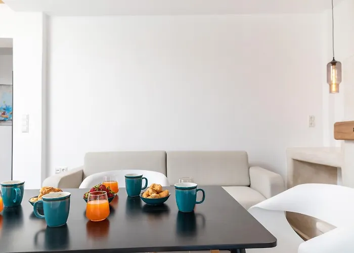 Naxos Downtown Apartments & Suites