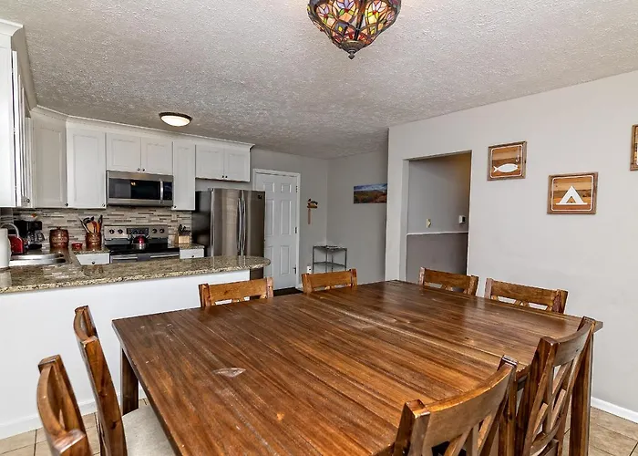 Camelback Rd Rancher- On One Acre & Near Attractions