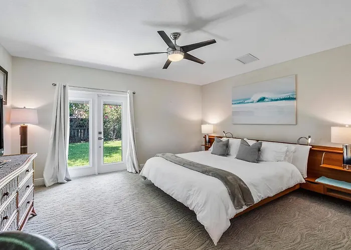 Across From Beach - Renovated Coastal Home, Gourmet Kitchen & Jetted Tub - By Maven Vacation Rentals