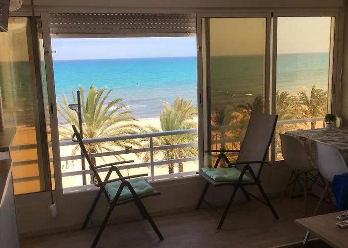 Sweetbeach, Vistas Increibles Del Mar Y A Solo 10 Metros De La Playa !!