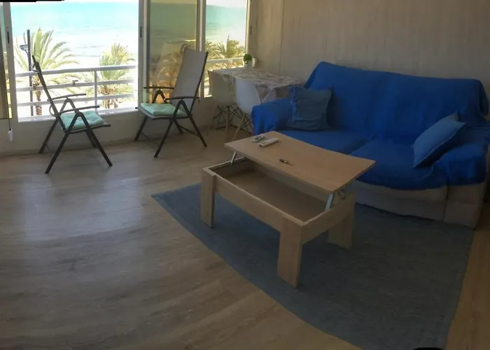 Sweetbeach, Vistas Increibles Del Mar Y A Solo 10 Metros De La Playa !!