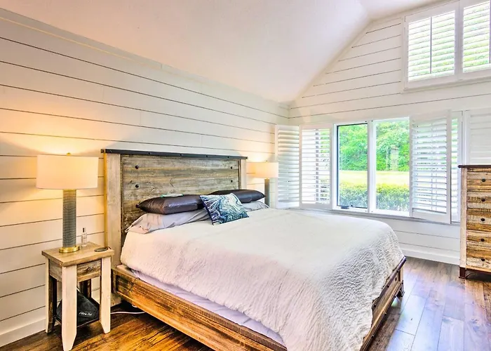 Elegant Sapphire Valley Studio W/ Resort Amenities