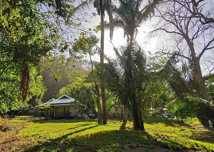 Armadillo Bungalows, Walk To The Beach - Santa Teresa