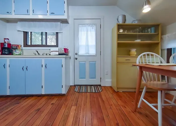 Historic W/Deck, King Bed & Air By Lake Michigan