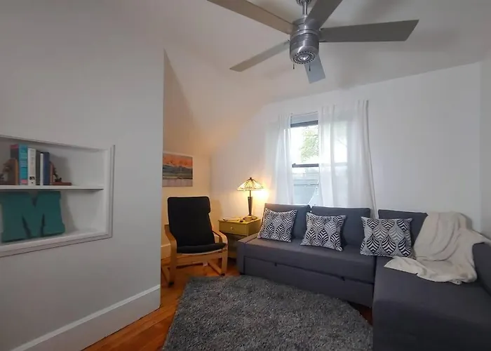 Historic W/Deck, King Bed & Air By Lake Michigan