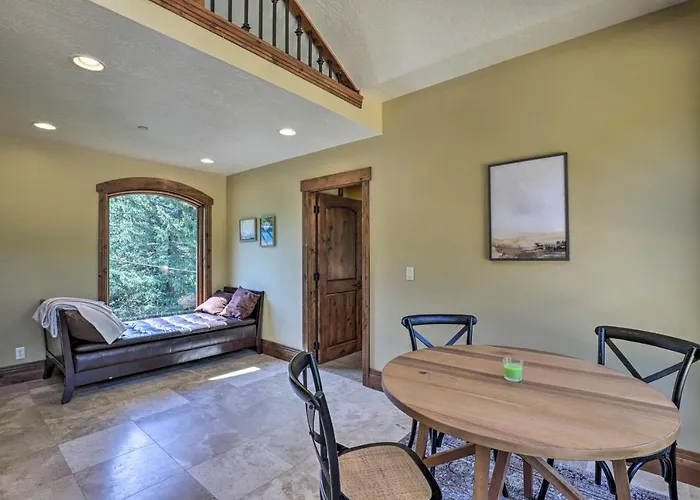 Provo Canyon Cabin 'Treehouse' W/ Mountain Views
