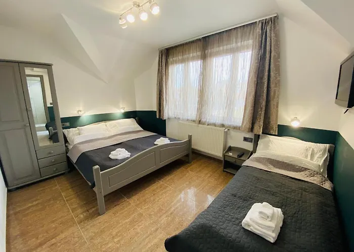 Linton Apartmanhaz - Siofok, Plazs