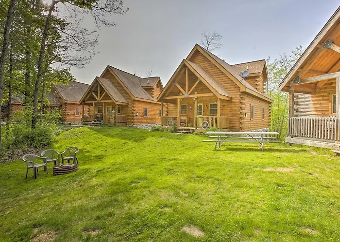 Resort Cabin W/ Fire Pit: Golf, Hike And Play!
