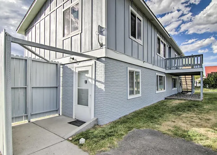 Montana'S Emigrant Peaks Getaway: Apt W/ Mtn Views