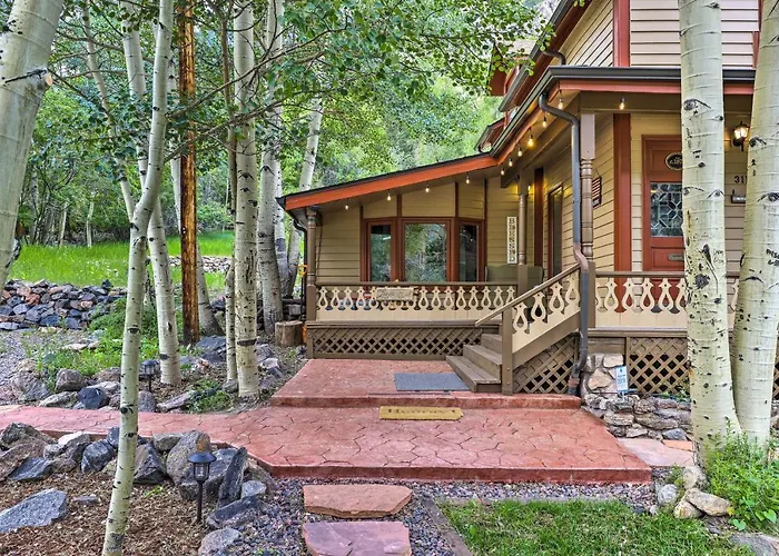 Family Home In Georgetown: Walk To Town & Railroad