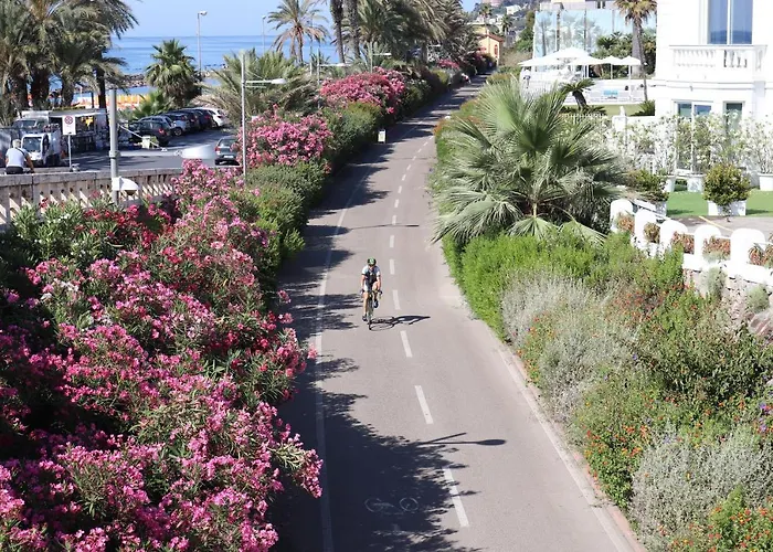 Kadevi Sanremo -Atmosfera Romantica, Fronte Mare, Parcheggio E Bici-