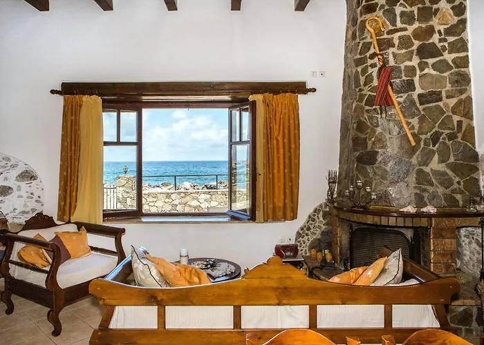 Pericles Beach Villa