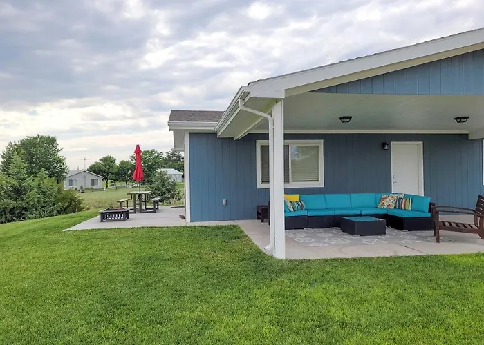 Lake Mcconaughy Getaway With Covered Patio