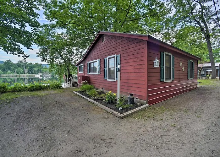 Riverfront Escape W/ Dock: 19 Mi To Saratoga!