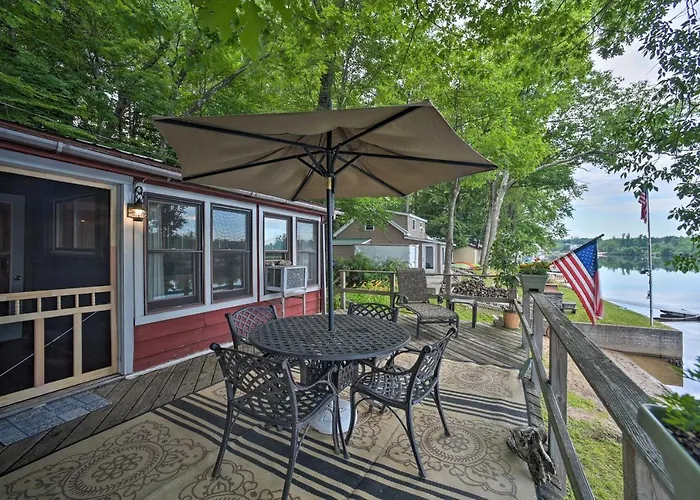 Riverfront Escape W/ Dock: 19 Mi To Saratoga!