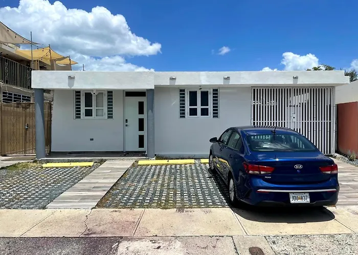 Tropical House With Jacuzzi, Parking And Generator