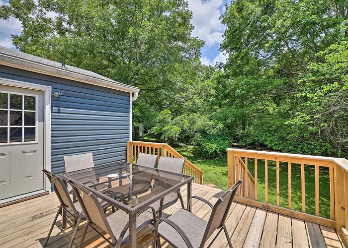 Updated Fayetteville Home < 2 Miles To Uark!