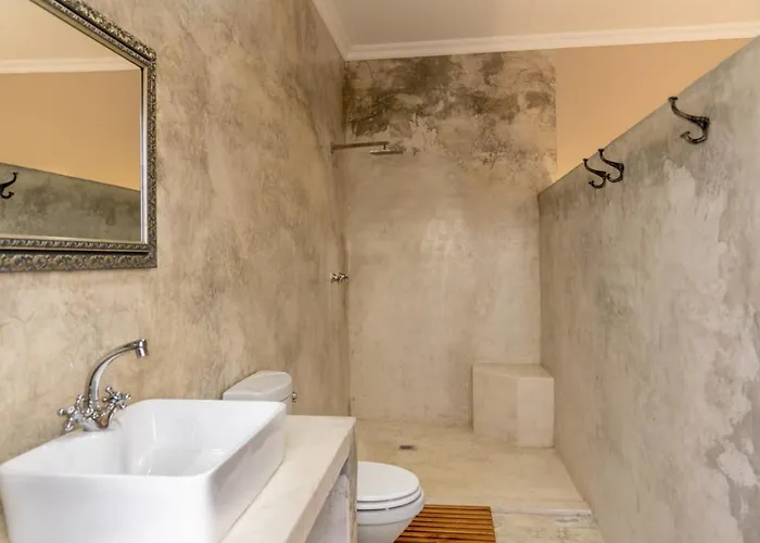 Jeffreys Guest Rooms