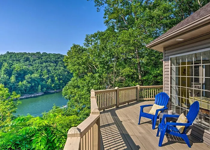 Luxe Lake Cumberland Retreat W/ Decks On 1 Acre!