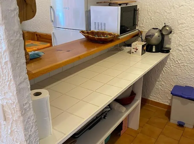 Location 5 Personnes Sant Ambroggio Cocody Village