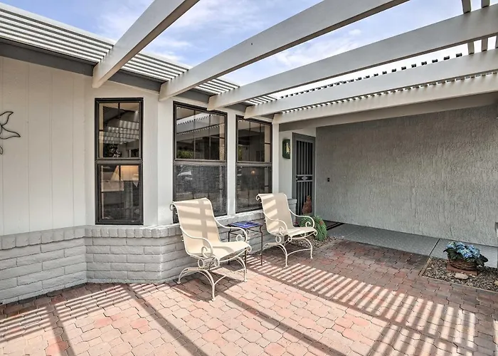 1 Mi To Golf! Family-Friendly Sun City West Home