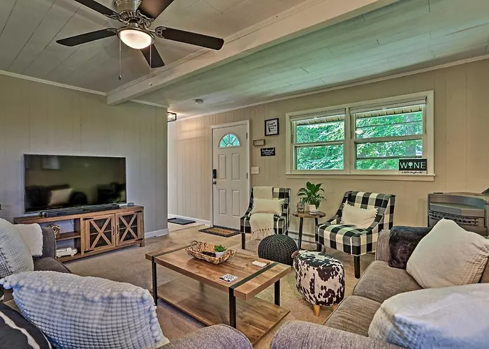 Deck & Gas Grill: Modern East Stroudsburg Home!
