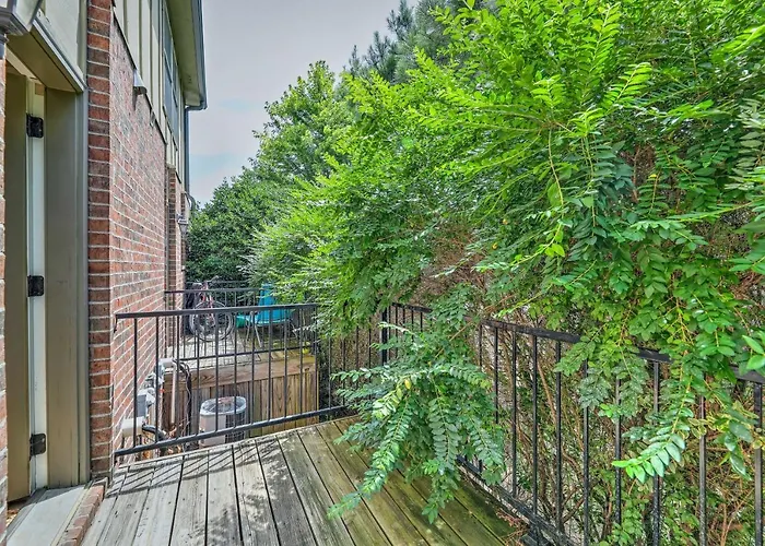 Charming Springdale Townhome ~ 5 Mi To Dtwn!