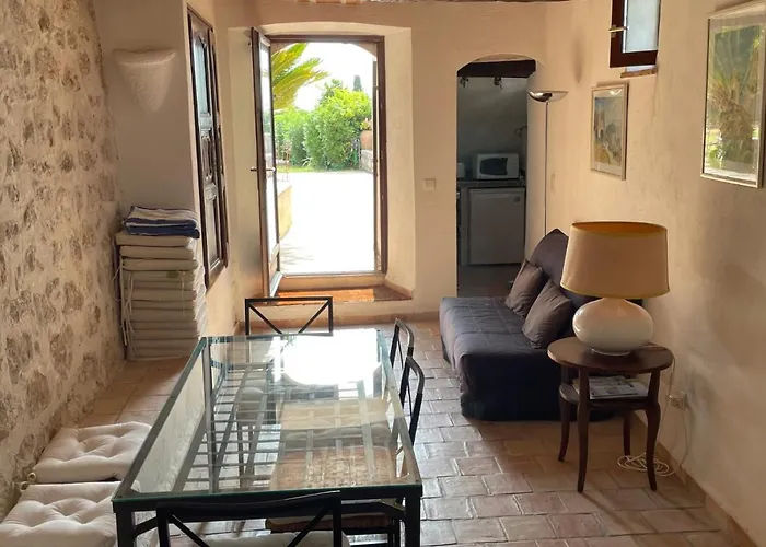 La Petite Maison