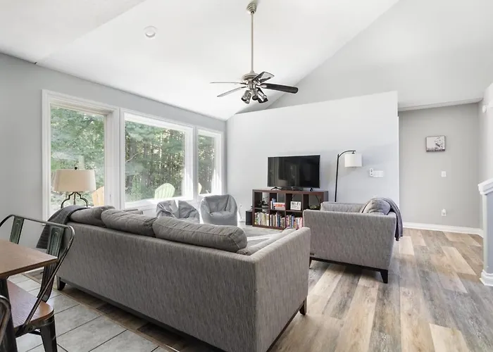 Bissell Creek Woodside Cottage