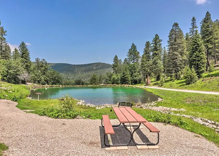 'Casa Verde' Cabin W/ Fire Pit: 4 Mi To Ski