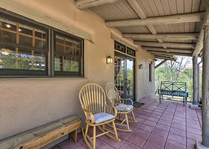 Hike & Relax: Prescott Studio W/ Thumb Butte Views