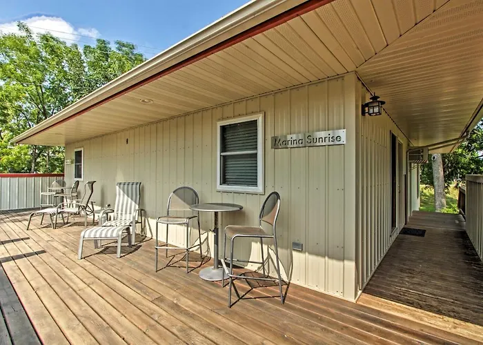 Pet-Friendly Wabasha Studio: Boat, Ski & Explore!