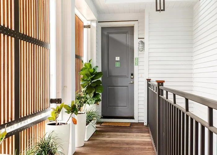 122-302 - The Santee Suite At The Edisto