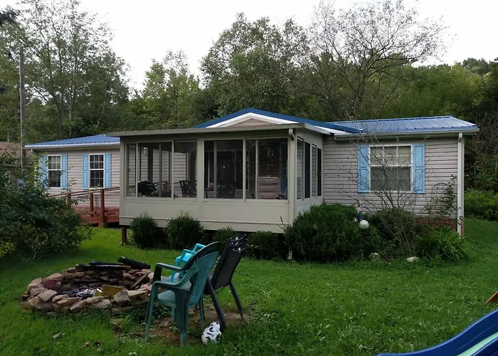 Thomas Holiday Home