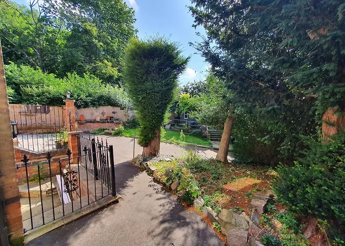 Spectacular Period Property Located In Leicester