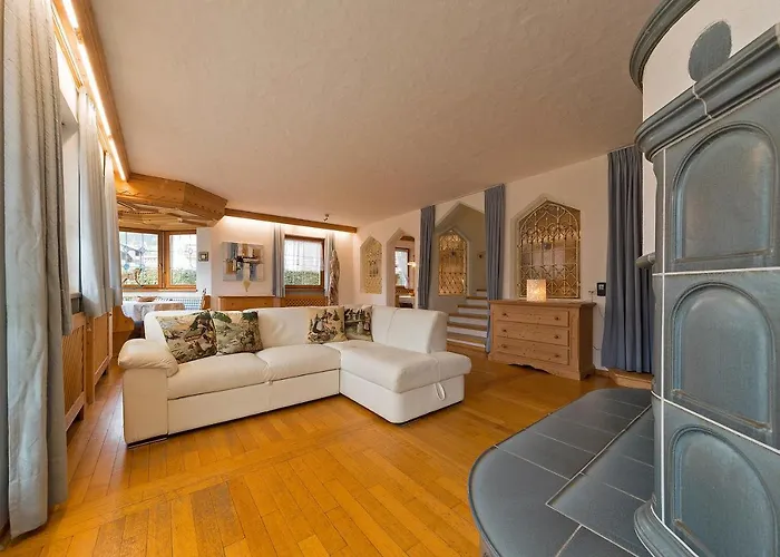 LERCHER WALTRAUD Villa Lercher