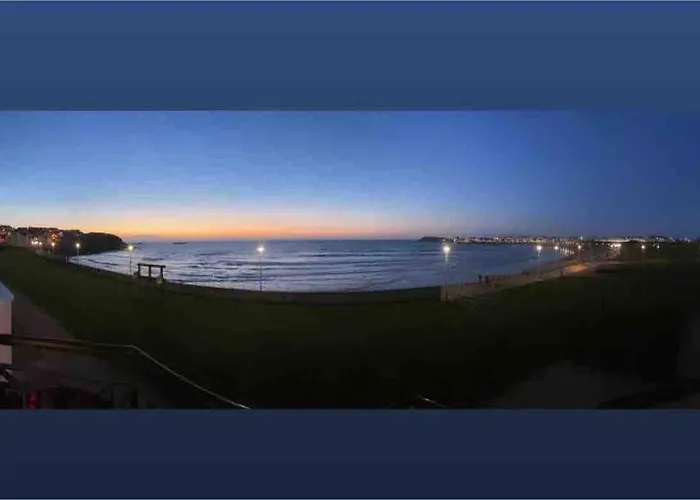 Luxurious Beach Front Apartment In Portrush