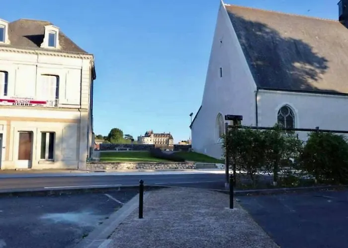 Le 17 Entre Gare Et Chateau