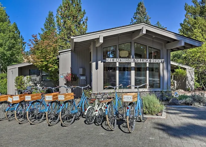 Hiking Trail & Hot Tub Access: Bend Condo W/ Deck