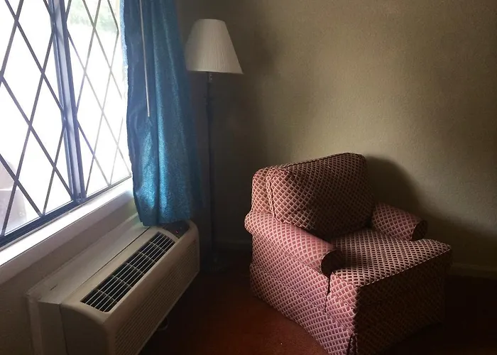 The Best Airport Inn