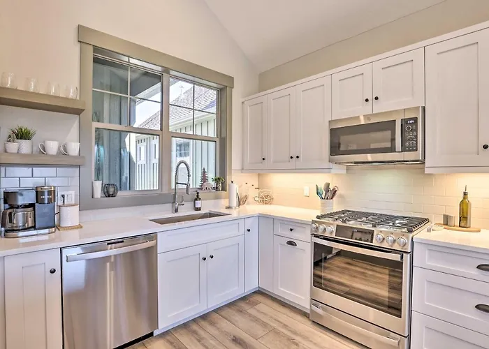 3 Mi To Granby Ranch: Townhome W/ Balcony & Views