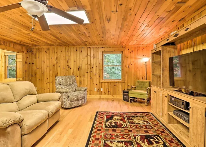 Stunning Mtn Views! Cullowhee Cabin + Guest House