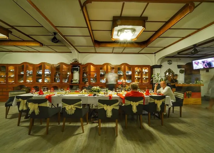 Raintree Boutique Villa & Gallery
