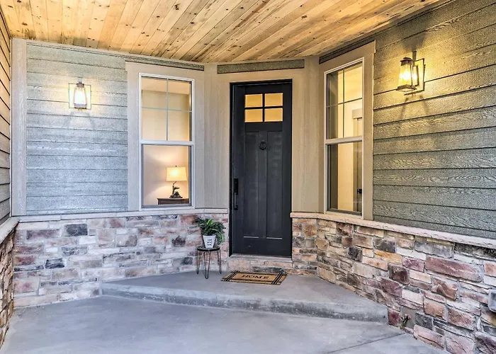 3 Mi To Granby Ranch: Townhome W/ Balcony & Views